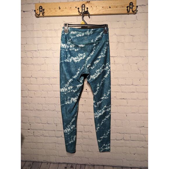 Gilly Hicks high rise leggings medium * - Picture 2 of 4